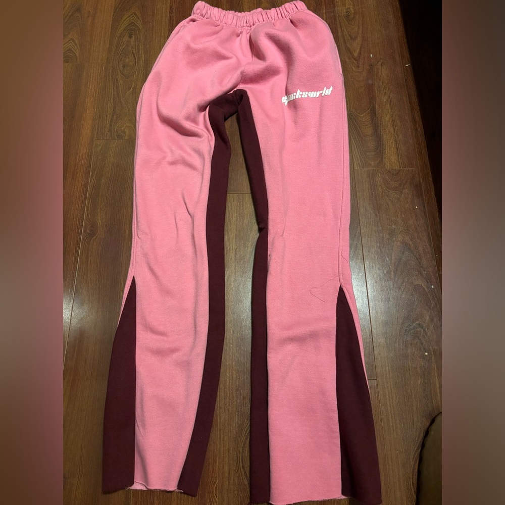 stackswrld flared sweats